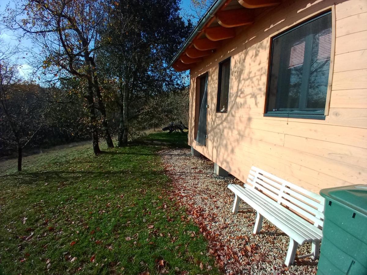 Maison Dans Un Ecrin De Verdure Saint-Leon-sur-Vezere Exteriér fotografie